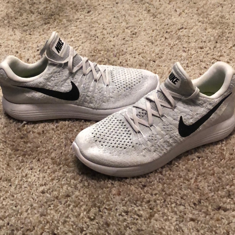 NIKE Lunarepic Flynit 3